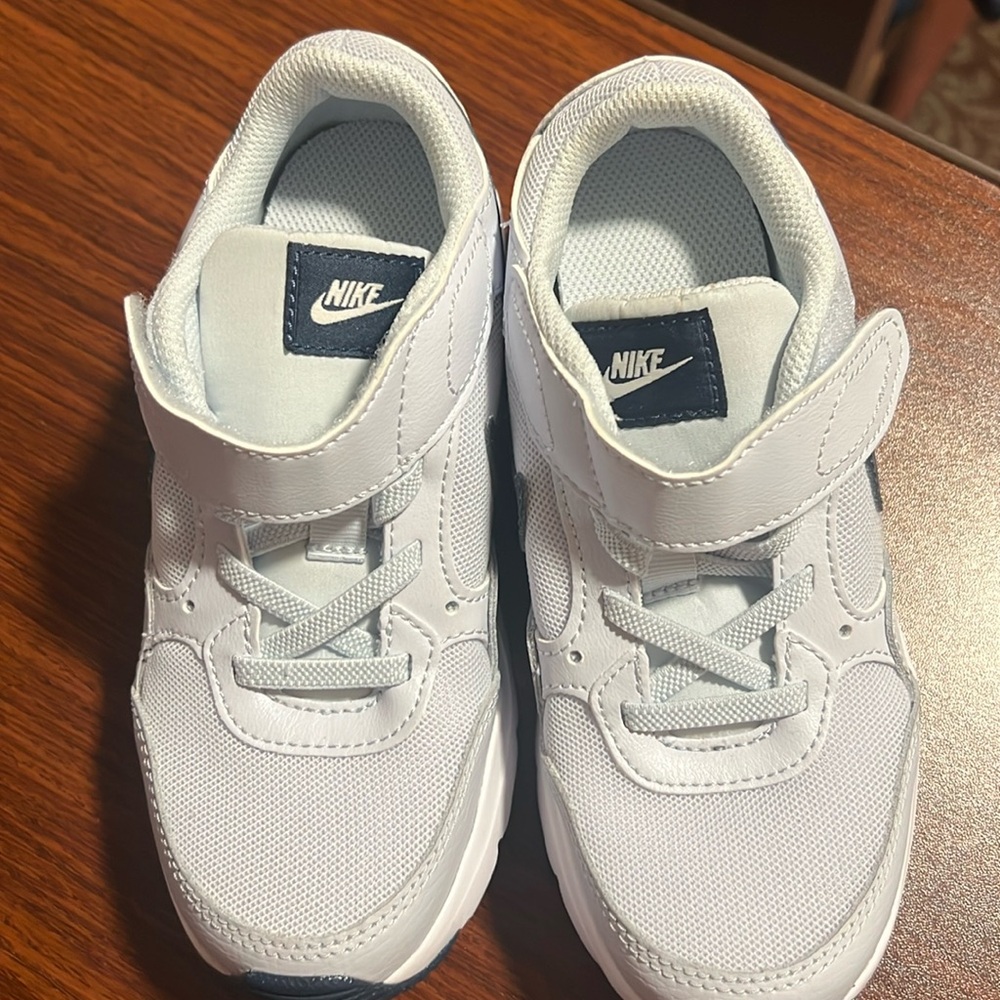 Kids 13.5c Nike Air